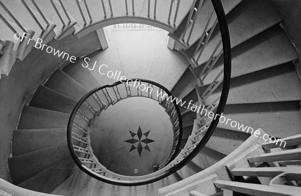 KILSHANNIG HOUSE SPIRAL STAIRCASE LOOKING DOWN FROM TOP